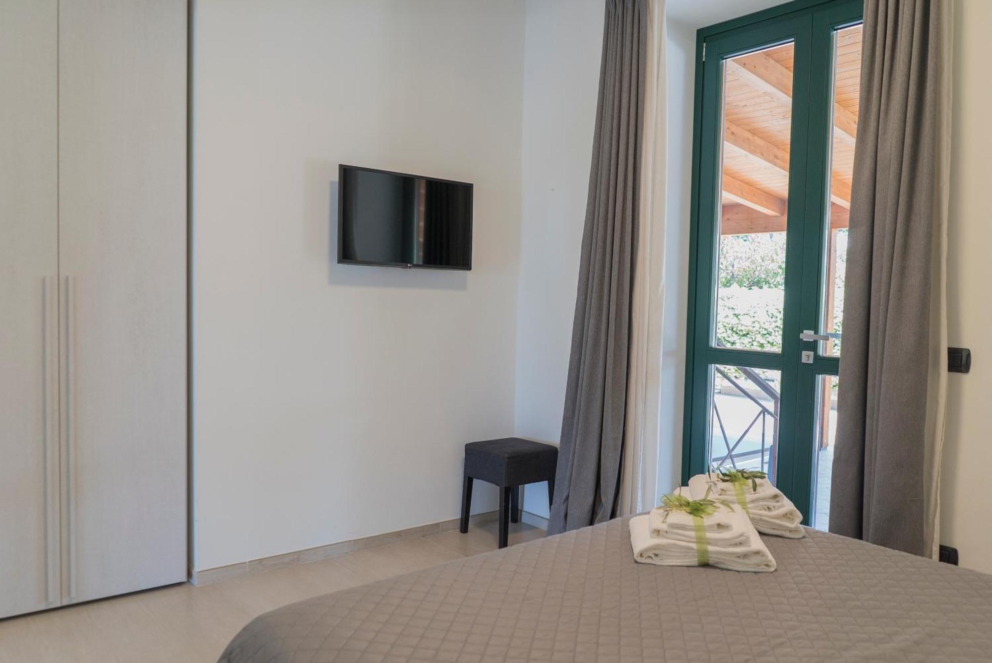 Terra Di Vento Bed & Breakfast Montecorvino Pugliano Phòng bức ảnh