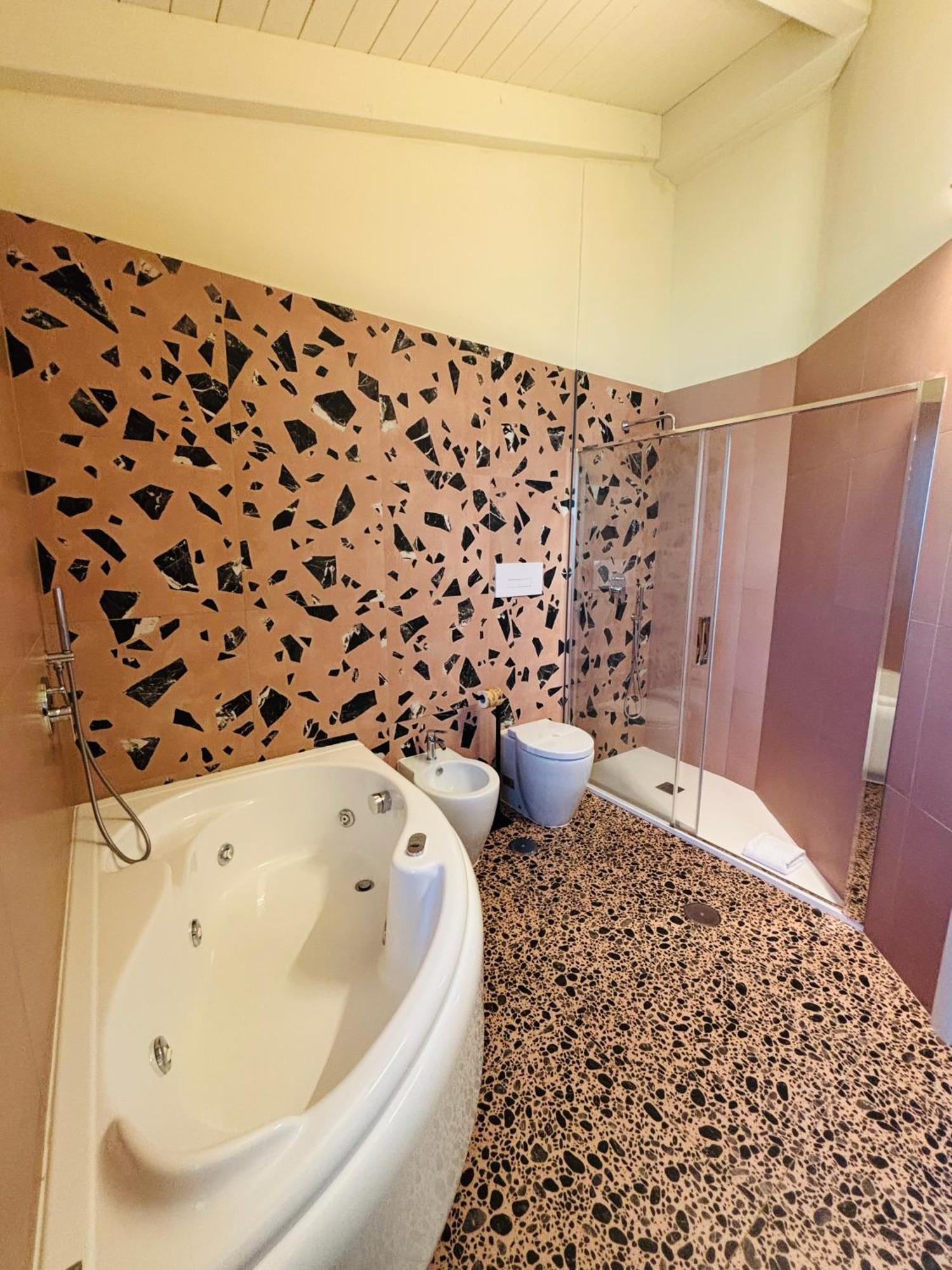 Terra Di Vento Bed & Breakfast Montecorvino Pugliano Ngoại thất bức ảnh